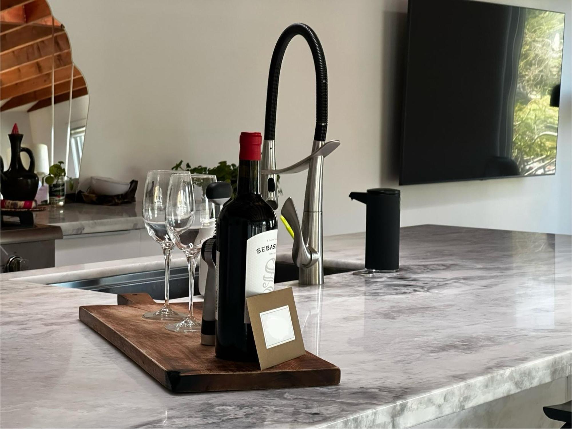 Spacious Getaway @ Echo Park Ranch - Luxury Indoor/ Outdoor Steps From Sunset Blvd, Echo Park Lake, Dodgers Stadium Hébergement de vacances Los Angeles